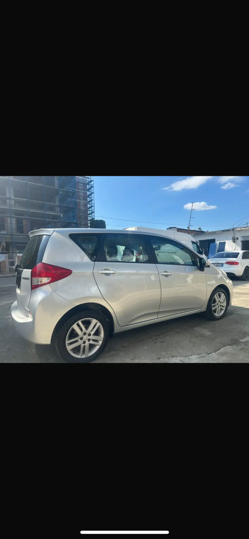 Wynajmij samochód w Tirana