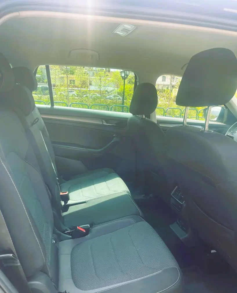 Louer une voiture à Tirana