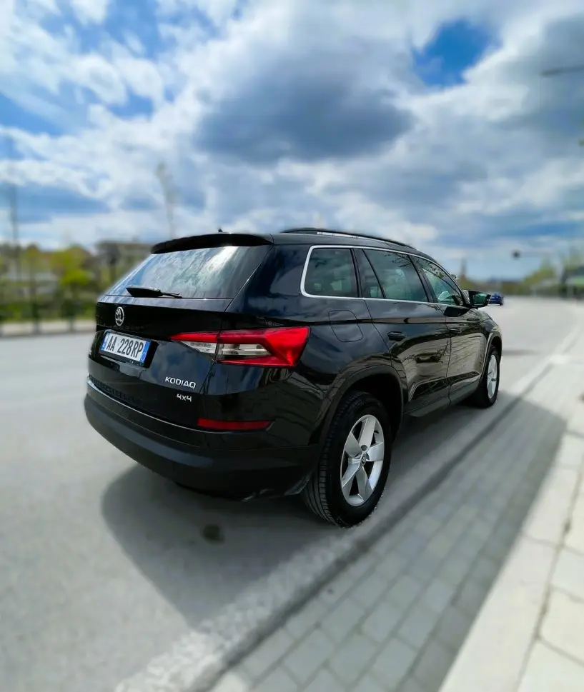 Louer une voiture à Tirana