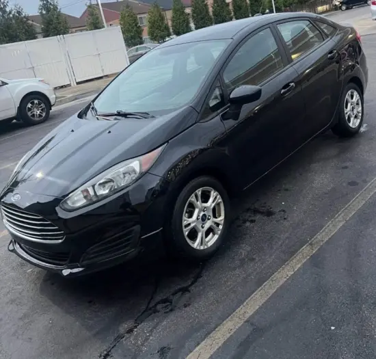 Louer une Ford Fiesta de l'année 2019 à Tirana