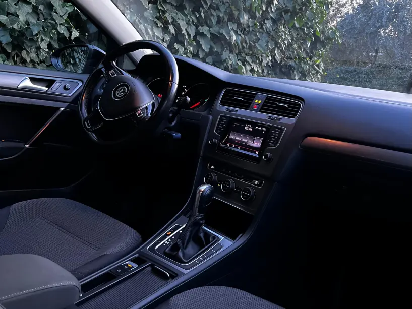 Rent a car in Tirana