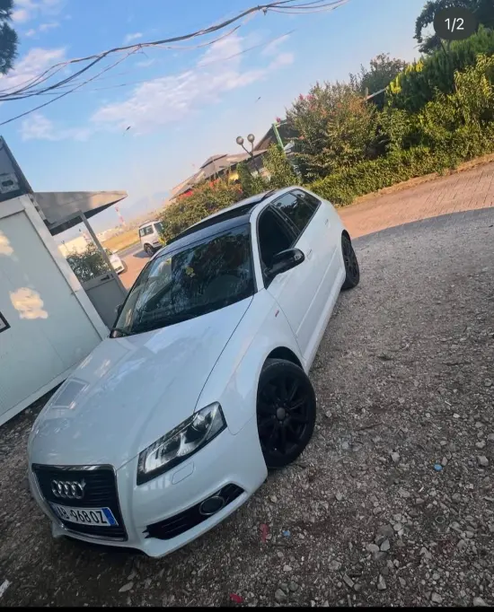 Louer une Audi A3 de l'année 2010 à Tirana
