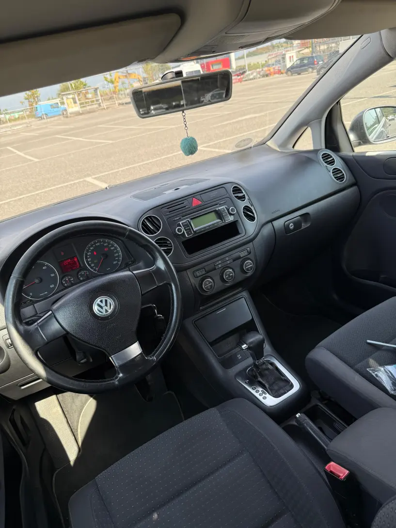 Louer une voiture à Tirana