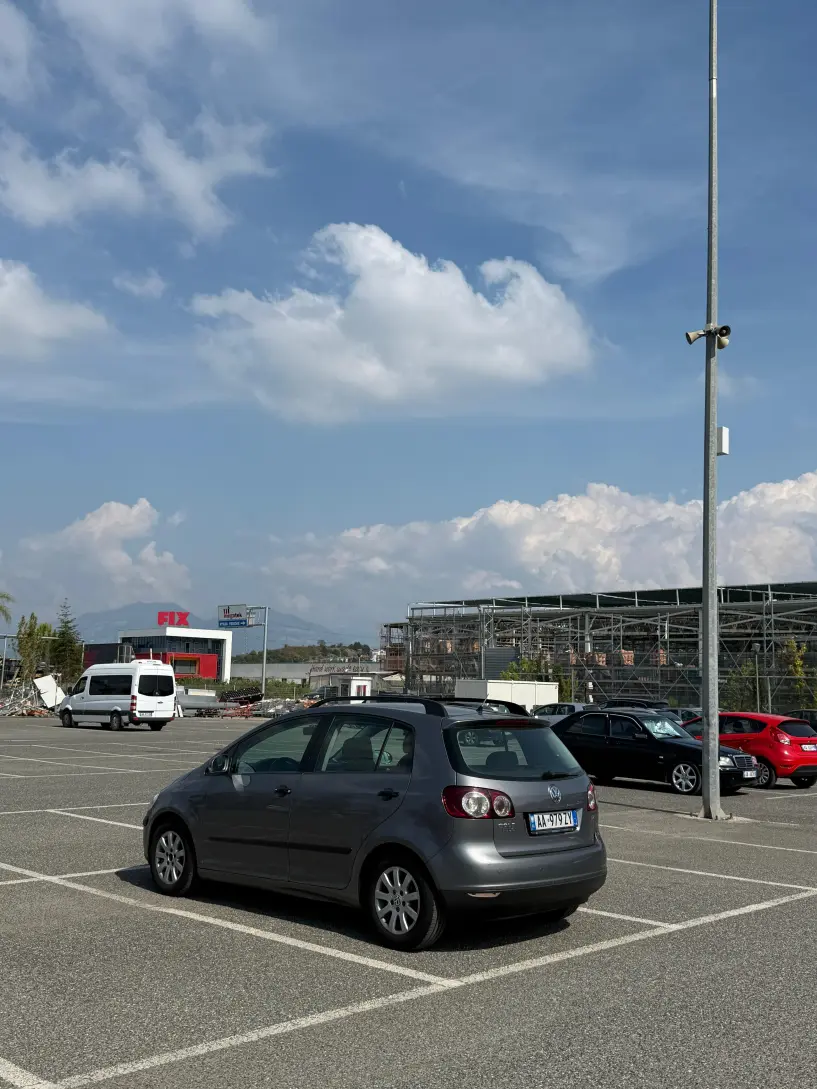 Louer une voiture à Tirana