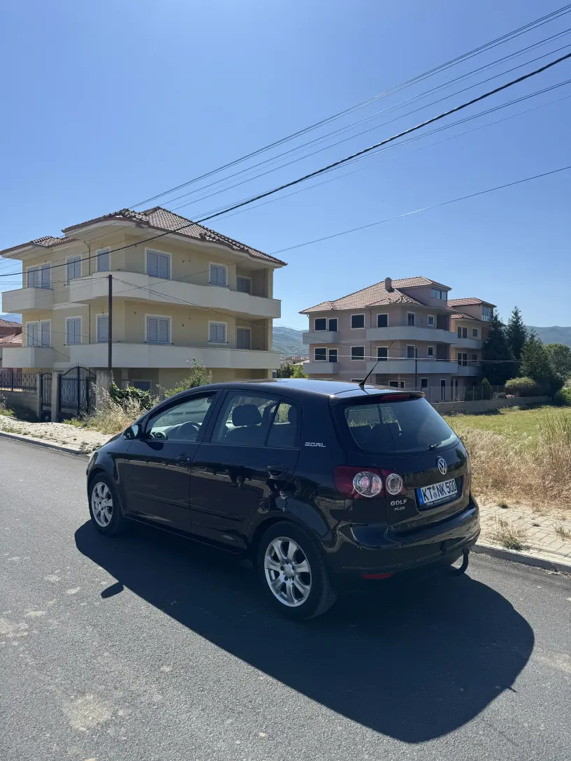 Rent a car in Tirana