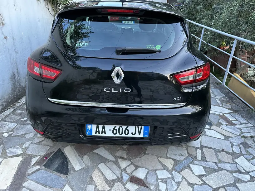 Auto mieten in Tirana