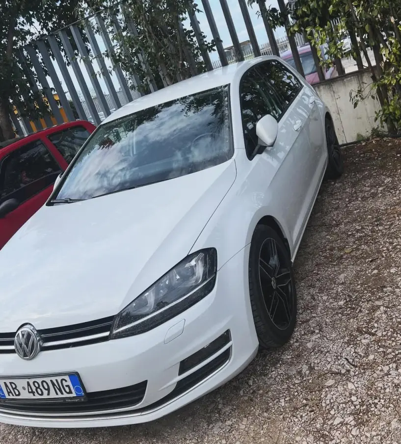 Rent a car in Tirana