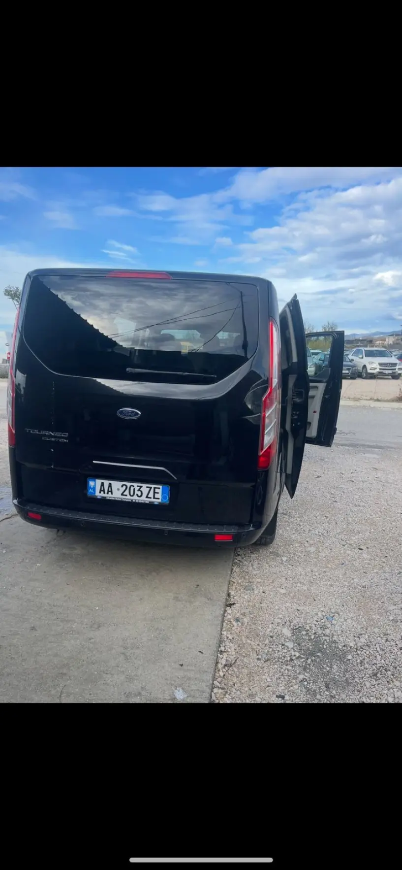 Alquila un coche en Tirana