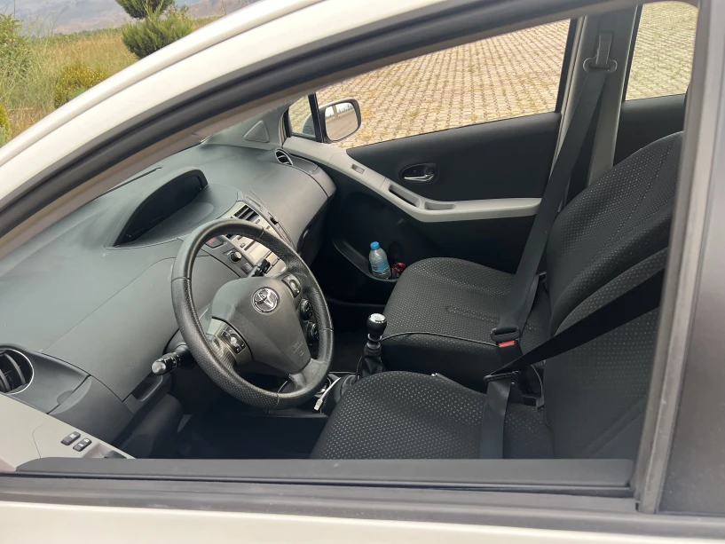 Louer une voiture à Gjirokastër