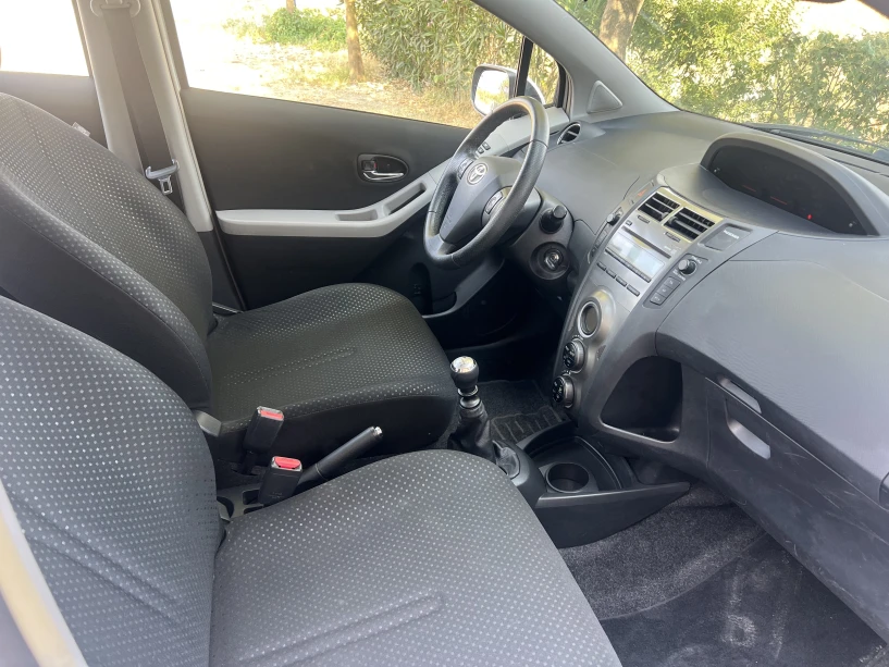 Louer une voiture à Gjirokastër