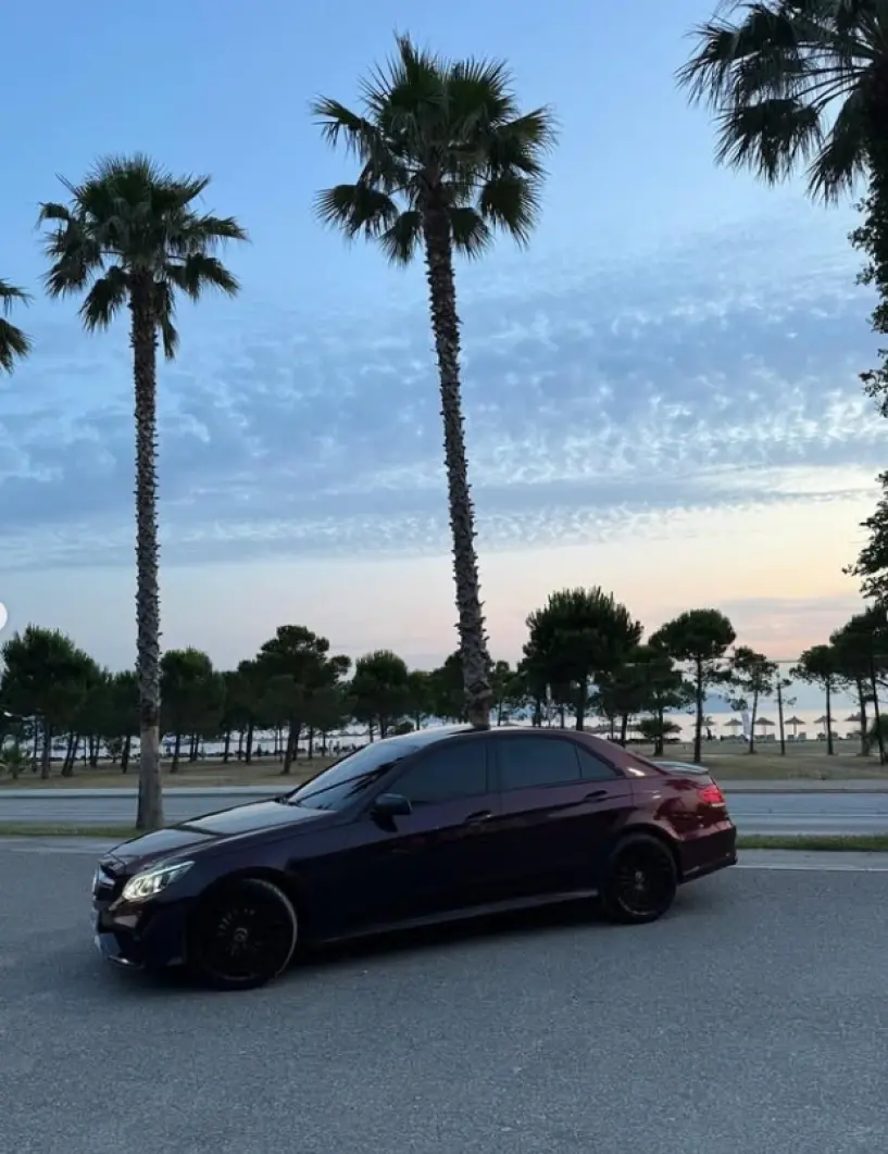 Wynajmij samochód w Vlorë