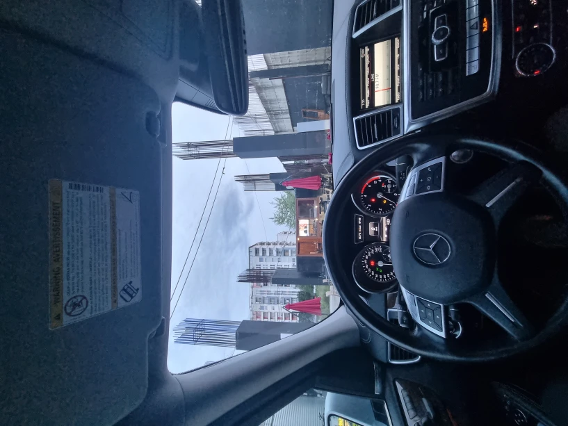 Wynajmij samochód w Tirana