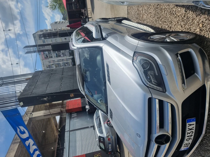 Wynajmij samochód w Tirana