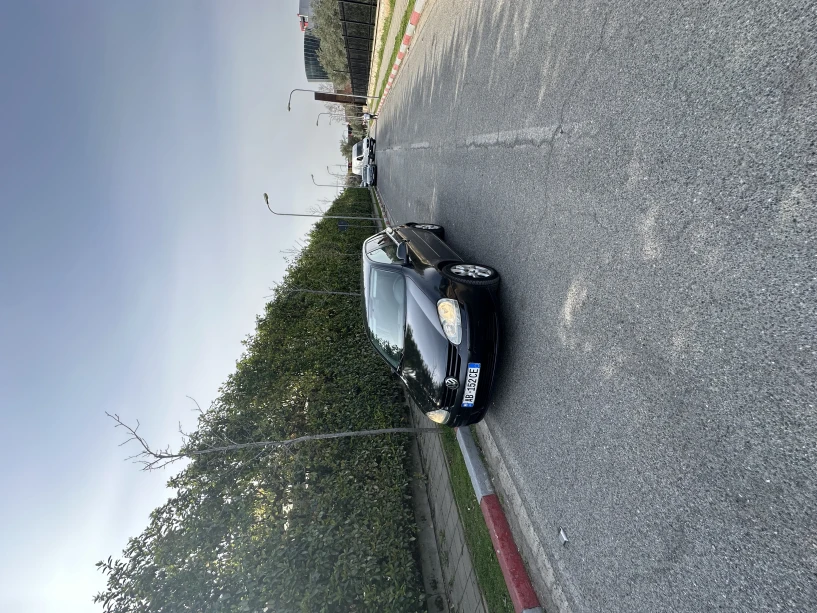 Alquila un coche en Tirana