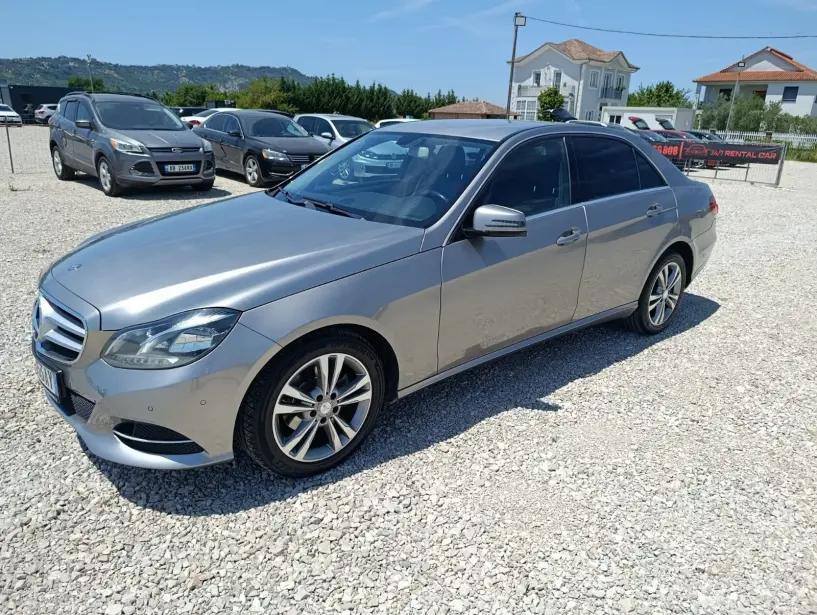 Rent a car in Tirana